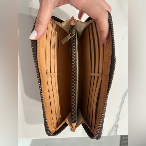 CAROLINA HERRERA Red Monogram Embossed Leather Zipper Continental Wallet - Picture 10 of 14